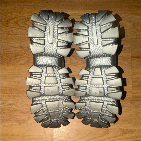 Prada Silver Gray Mens Chunky Sole Sneakers - Picture 5 of 7